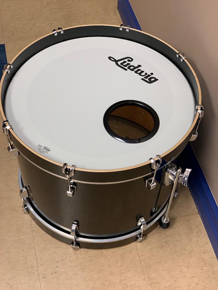 DEMO Ludwig Neusonic Downbeat shell pack w/extra 10" Tom and 2x Ludwig Tom holders - Black Cortex