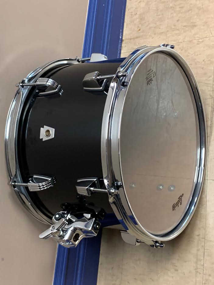 DEMO Ludwig Neusonic Downbeat shell pack w/extra 10" Tom and 2x Ludwig Tom holders - Black Cortex