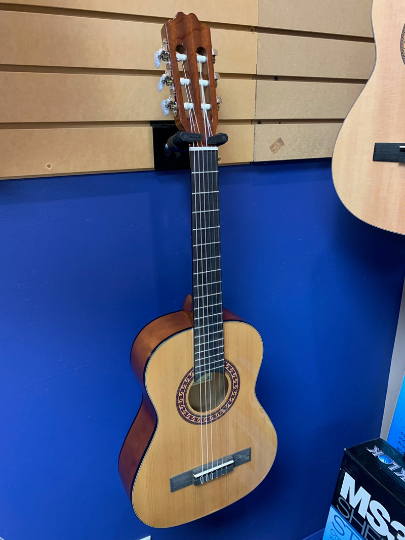 BeaverCreek 1/2 Size Classical Guitar (FAIR USED CONDITION)