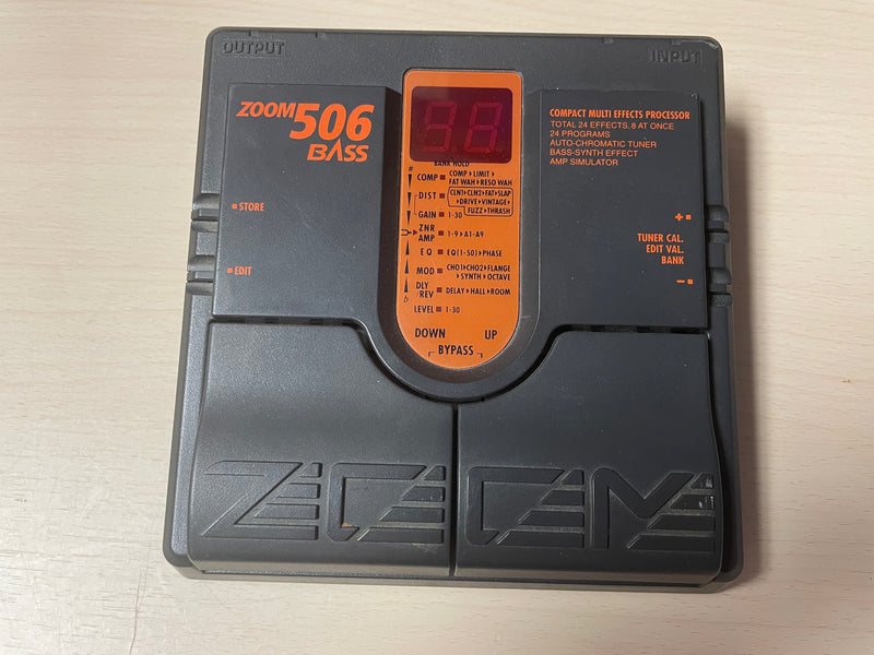 Used Zoom 506 Bass Multi-effects Pedal